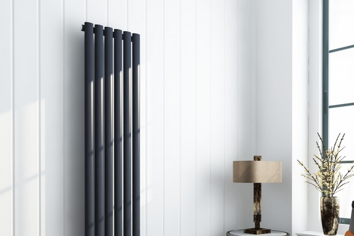 Vertical heat radiator.