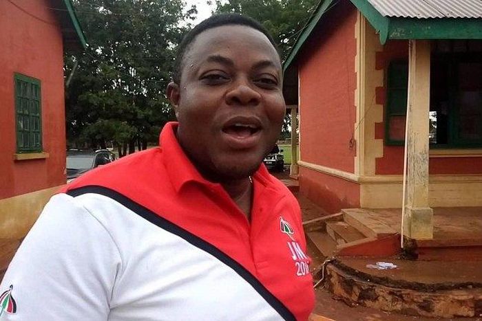 ___9117094___2018___11___18___18___Ako-Gunn