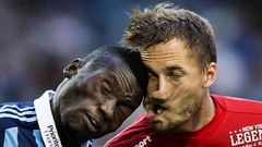 Head-on-head Collison

Photo via grandstandcentral