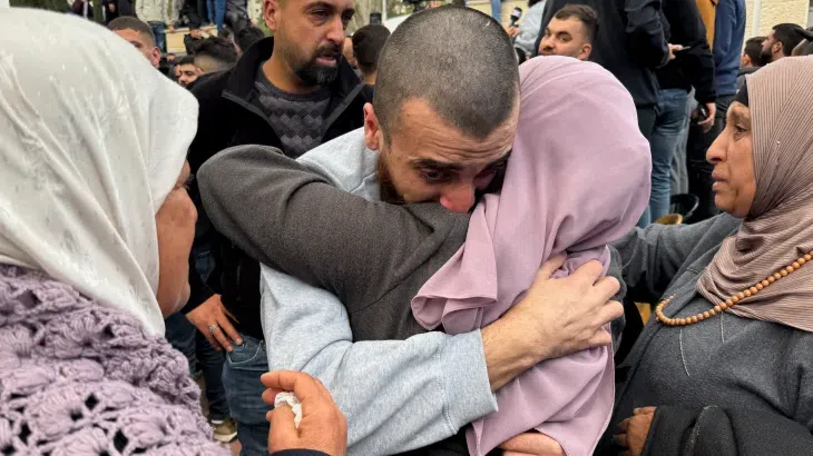 Israel releases 200 Palestinians as part of the ceasefire deal.
