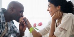 Stop asking her favourite colour: Here are 5 questions you can ask during the talking stage instead