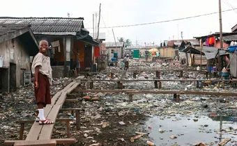 Top 10 Countries in Africa with the Lowest Quality of Life: 2025 HDI Rankings. Photo credit: Reddit Go to UrbanHell
r/UrbanHell