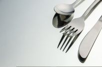 Here are 8 items you should never microwave