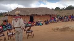 Mzee Ernesto Muinuchi Kapinga and children