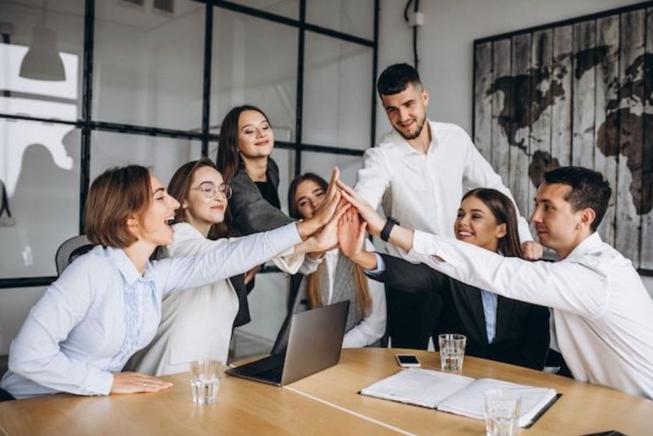 Here are 5 ways to master the art of office politics without losing your integrity