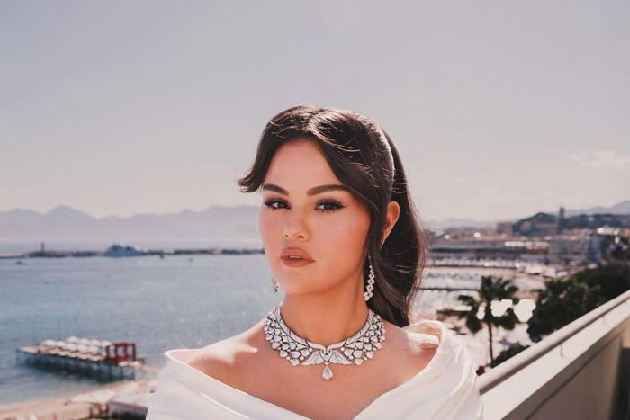 Selena Gomez is now a billionaire