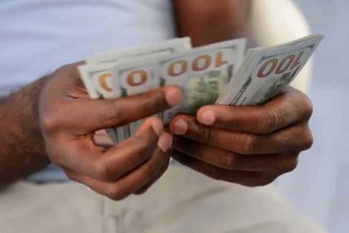 African countries with the highest average monthly net salary [Deposit Photos]
