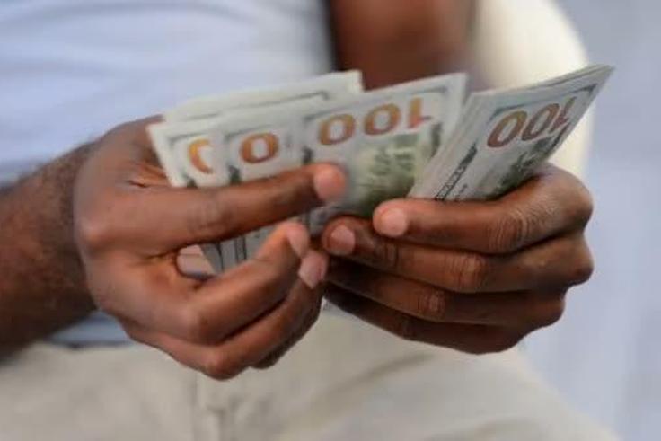 African countries with the highest average monthly net salary [Deposit Photos]