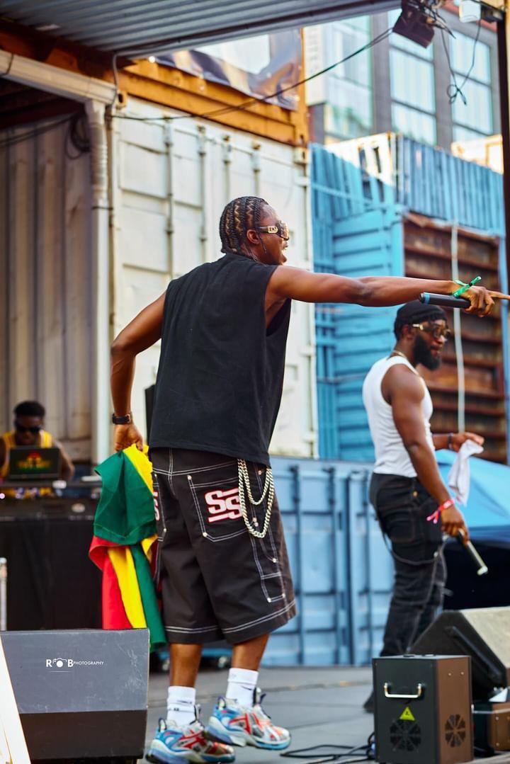 Big WU heats-up the stage at DMV Party in the Park USA