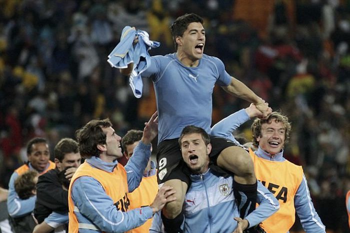 Luis Suarez says Asamoah Gyan’s penalty miss felt like a goal