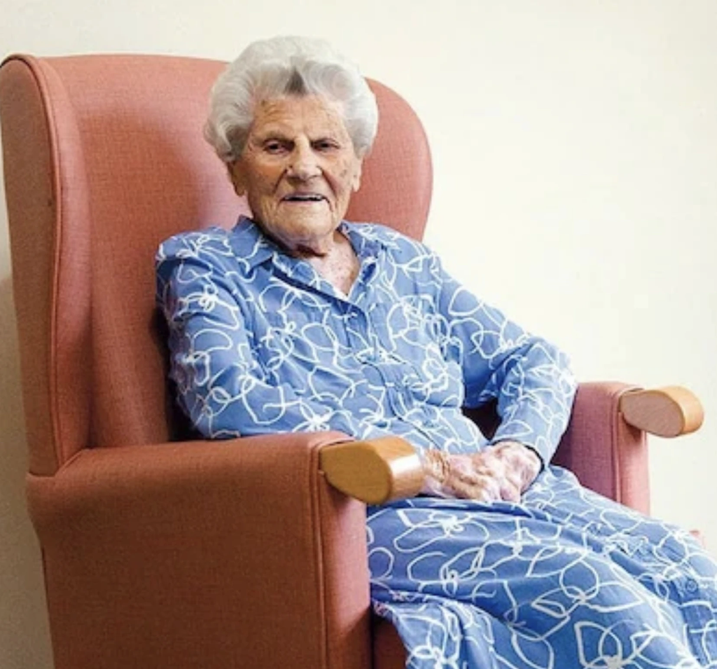 Ethel Caterham [Superlongetivityfandom]