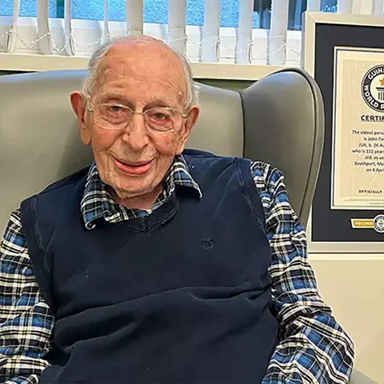 John Tinniswood is the oldest man alive [birkenheadnews]