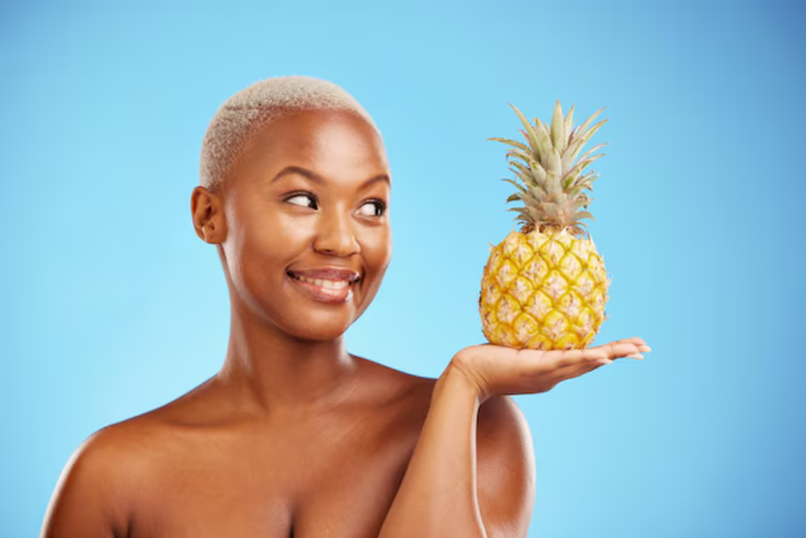 Pineapples are especially good for women [Freepik]