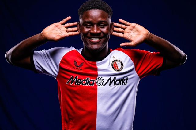 Ibrahim Osman: Ghanaian teenager joins Feyenoord on loan from Brighton