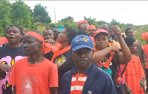 Adamorobe residents threaten over poor roads