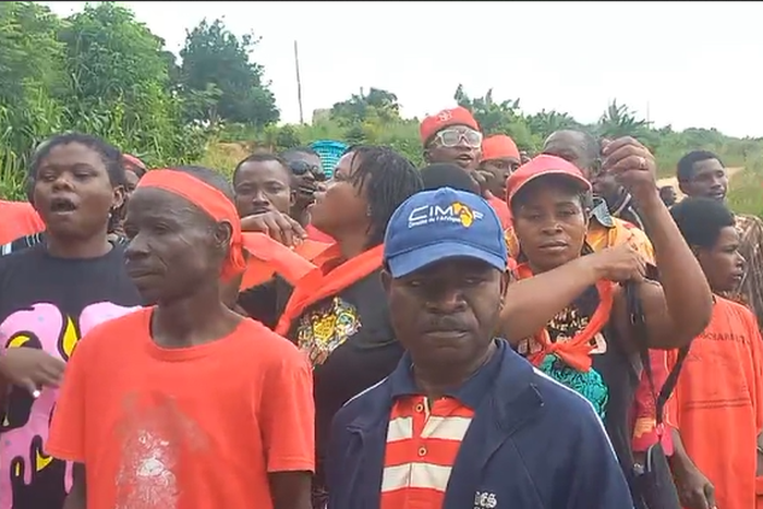 Adamorobe residents threaten over poor roads