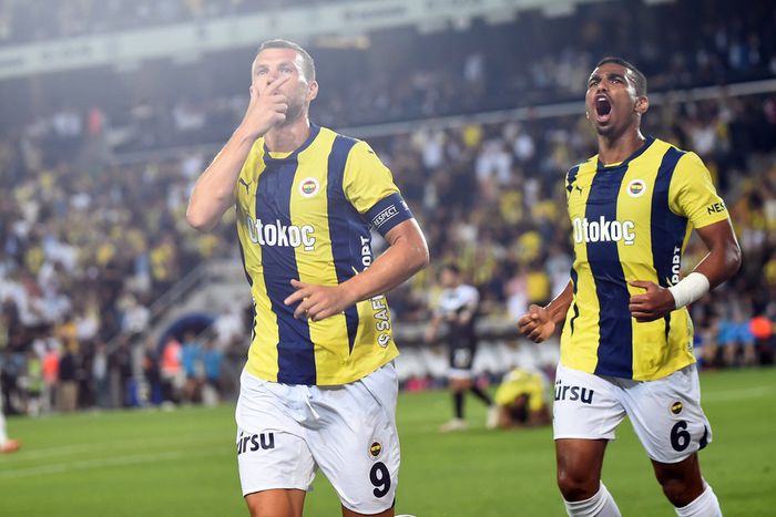 Alexander Djiku at Fenerbahce