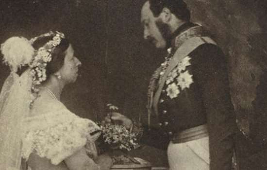 Carrying a bouquet on a wedding day dates back to ancient times [EnglishHeritage]
