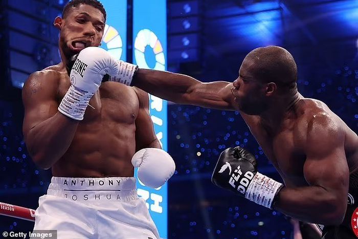 Daniel Dubious knocks out Anthony Joshua