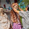 These cultures around the world celebrate death in unusual ways [Myend]