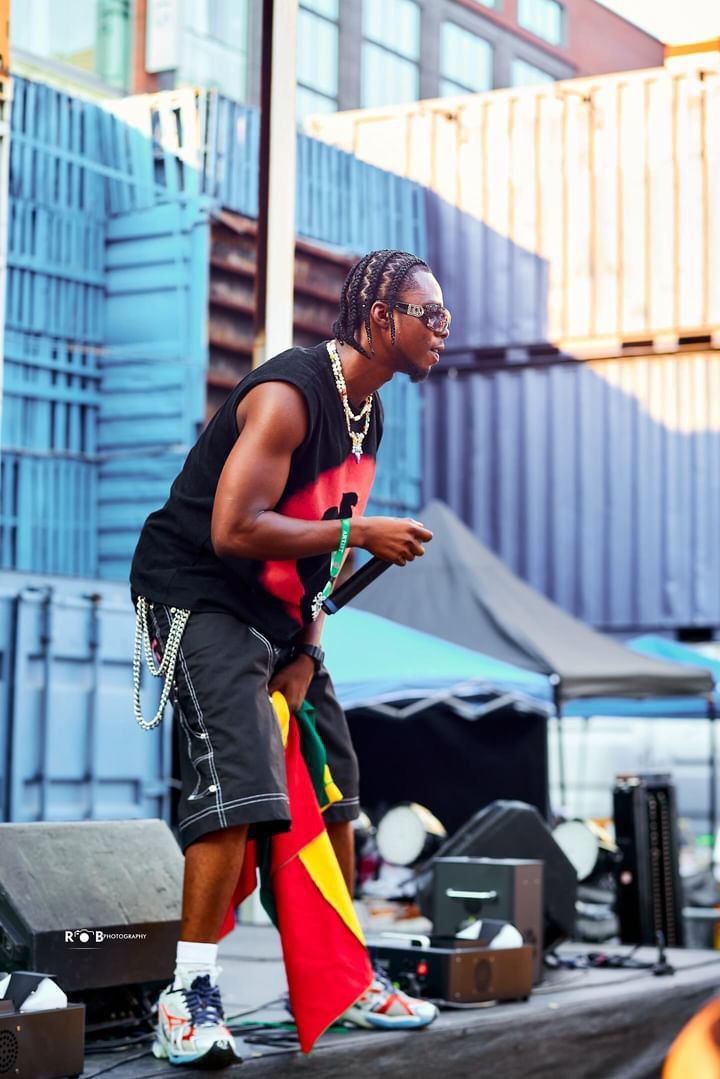 Big WU heats-up the stage at DMV Party in the Park USA