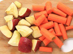Apples and carrots [Foodviva]