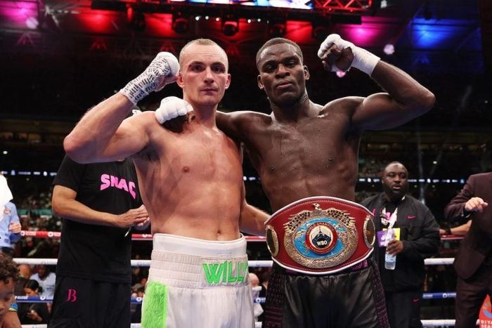 Buatsi dominates Hutchinson to claim WBO title