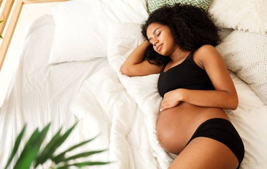 What are the best sleeping positions for pregnant women? [iStock]