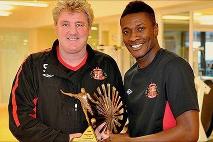 Steve Bruce and Asamoah Gyan
