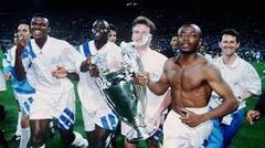 Abedi Pele celebrating after winning UCL.