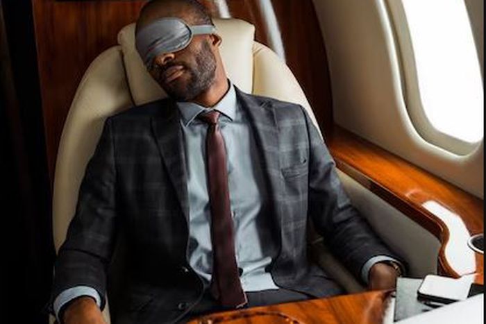 Do you get jet lag when you fly? [Freepik]