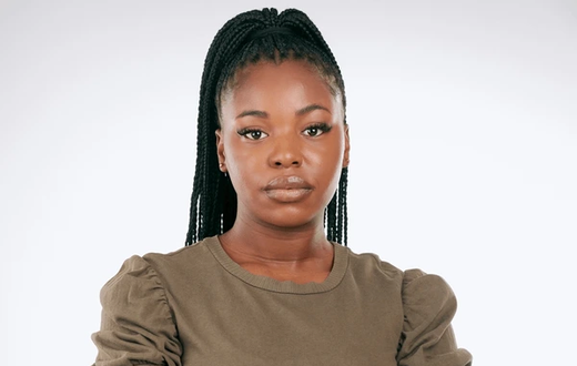 What do crossed arms really mean? [shuttershock]