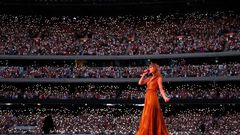 Taylor Swift on stage