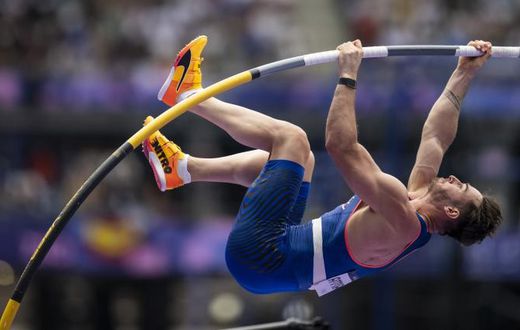 Pole vaulter whose manhood knocked him out of Olympics offered $250,000 porn deal