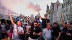Chelsea, Betis fans clash violently in Wroclaw ahead of Conference League final [Video]