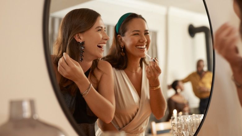 Step by step guide on how to dress for a black tie event (Men and Women)