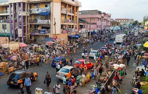 Accra via Muntaka Chasant/Wikimedia Commons