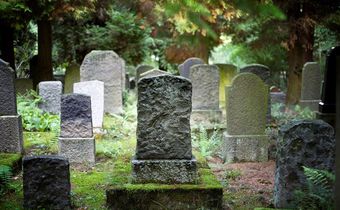 Graves in Britain