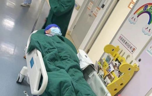 Teen risks paralysis after a thousand squats