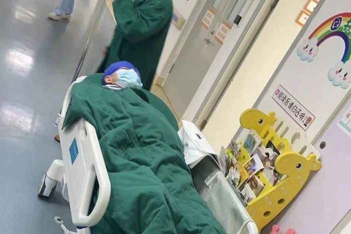 Teen risks paralysis after a thousand squats