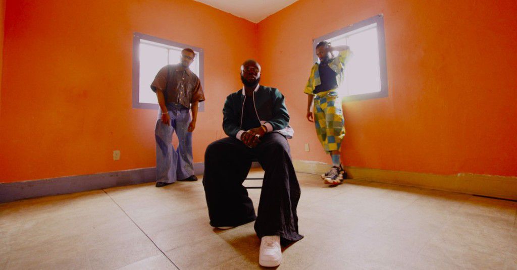 M.anifest collaborates with Red Hot Chili Peppers Bassist Flea and The Cavemen on new single ‘Puff Puff'
