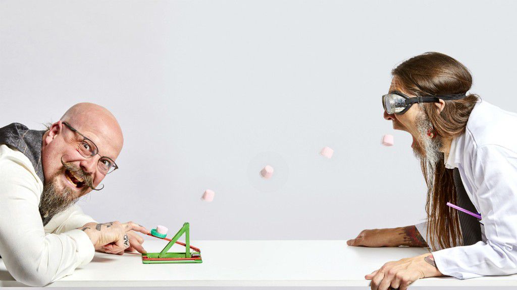 Most marshmallows caught in a mouth with a homemade catapult [GWR]