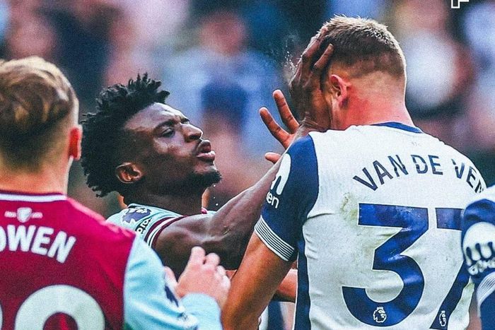 Mohammed Kudus battling Micky van de Ven