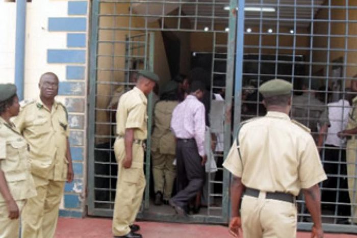 Nigeria Prisons Service chief visits Edo command over failed jailbreak  [Daily Post]