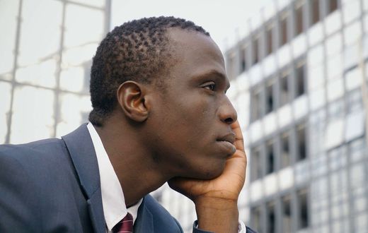 ___8584329___2018___7___6___8___worried+man