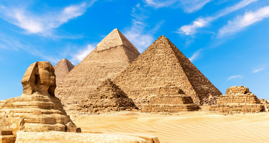 10 countries with dress code laws tourists must follow