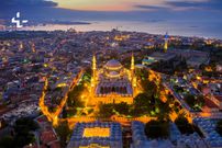 10 countries with dress code laws tourists must follow