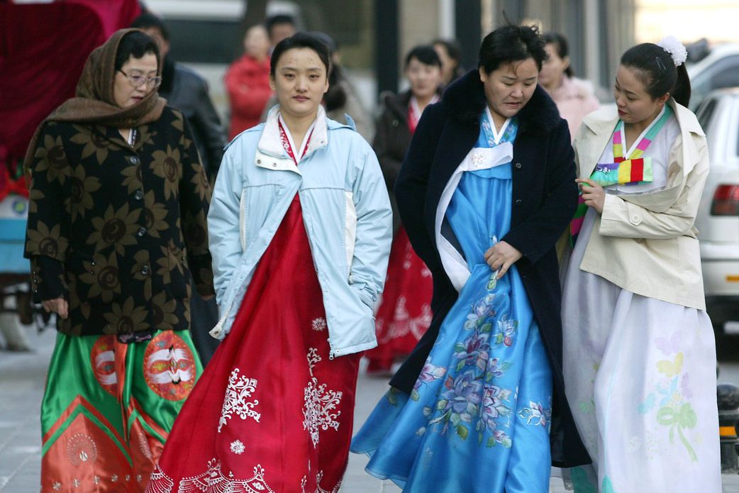 5 countries with the strictest dress codes