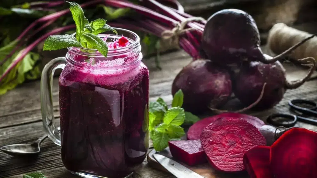 7 morning drinks that naturally boost your energy (without caffeine)