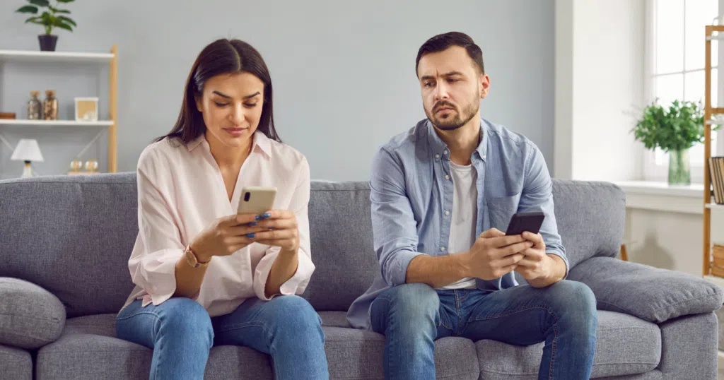 10 signs you're dating a narcissist and need to leave